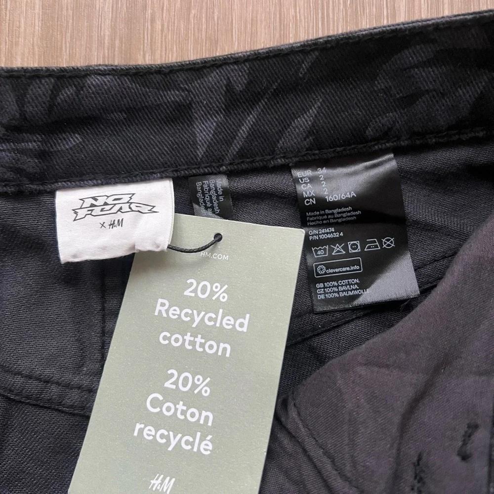 H&M Black No Fear Pants Size 2